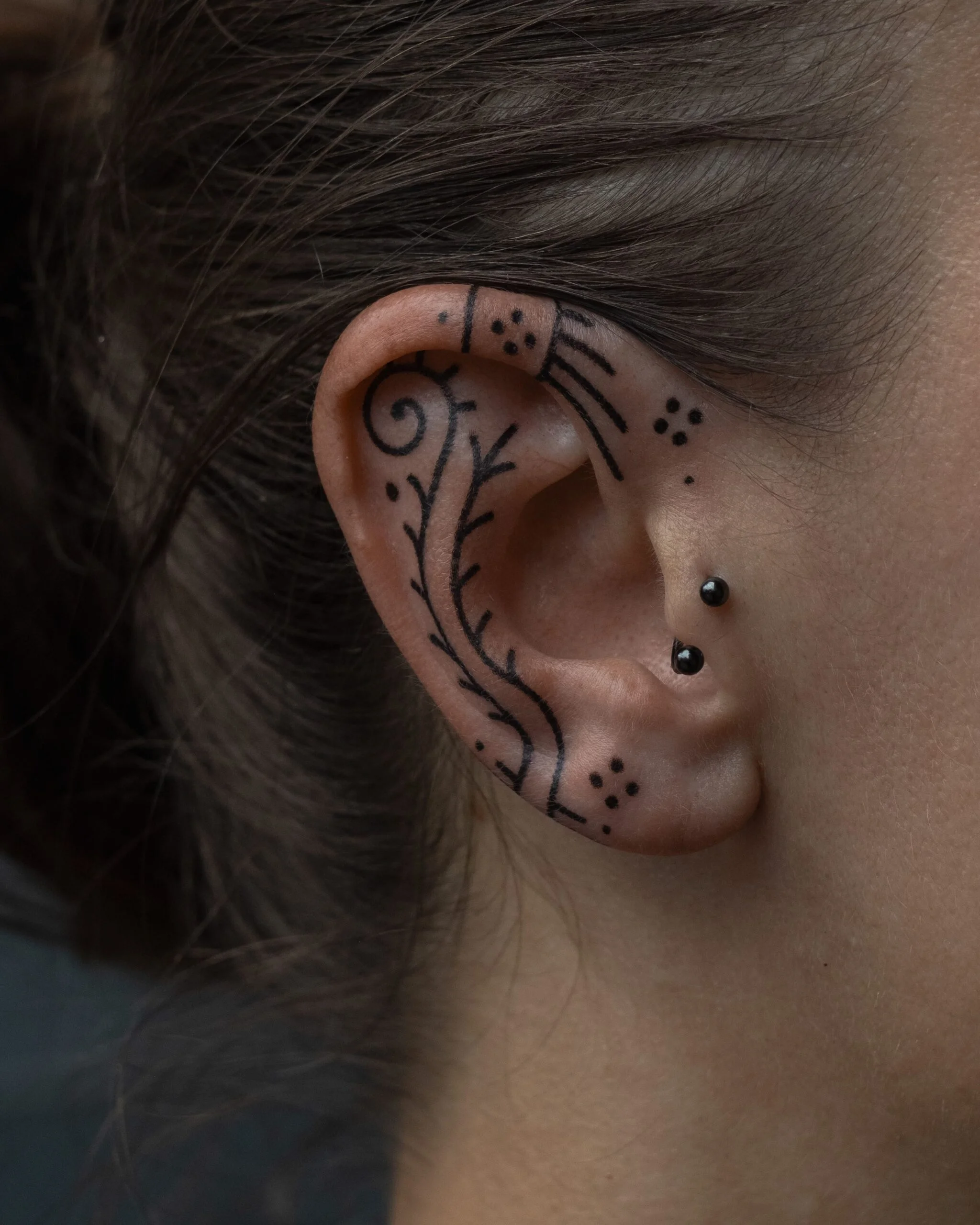 tatuaż handpoke - studio tatuażu we wrocławiu